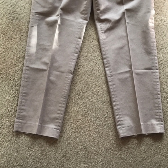 RIVERSIDE Khaki Work Pant, Pleated front, Cargo Pockets 34” waist x 30” length - Picture 7 of 7